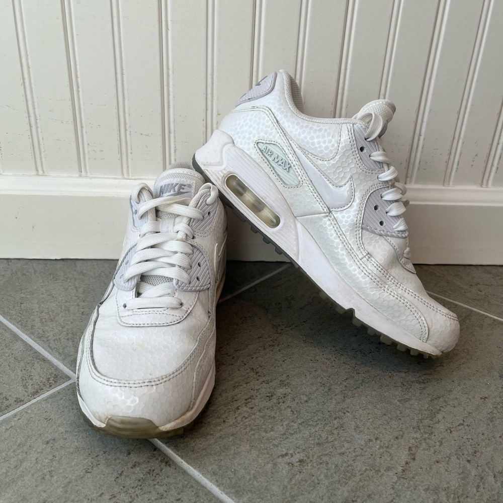 White Nike Airmax Shoes